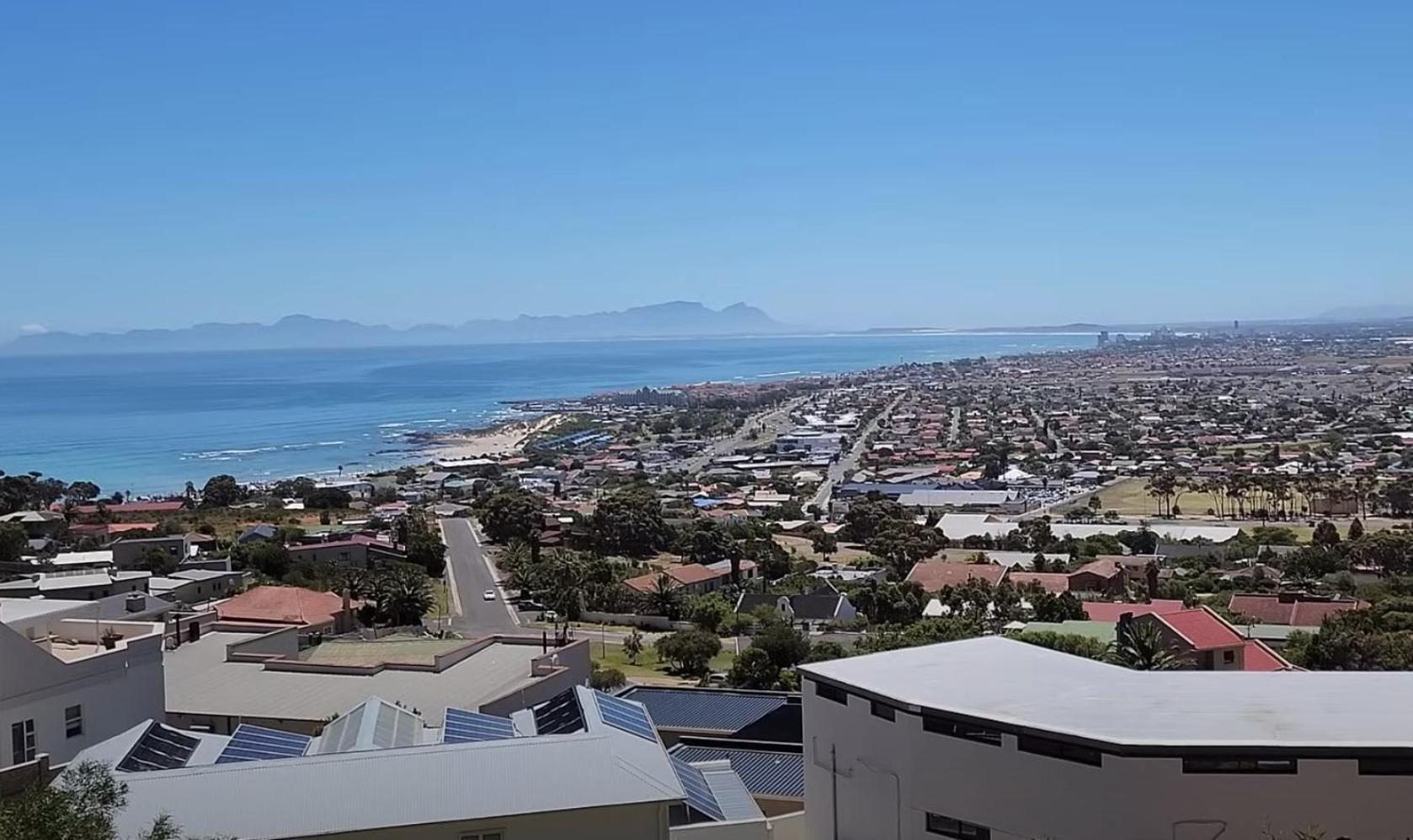 Holiday home Aqua Breeze Cape Town
